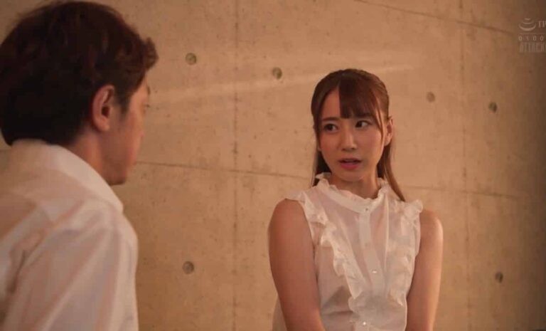 Phim  Sex Cậu học sinh cá biệt gạ địt cô giáo cho các bạn cưỡng hiếp