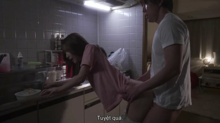 Phim  Sex Chán cô vợ không ngon, chồng ngoại tình với cô hàng xóm nóng bỏng