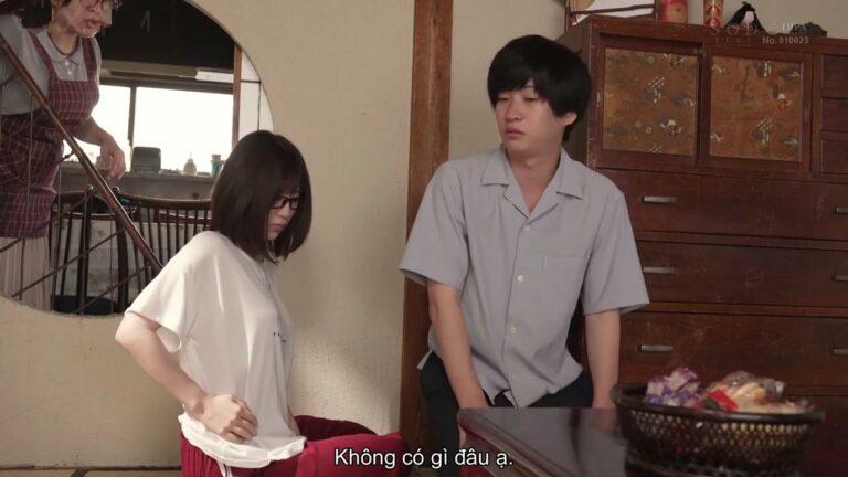 Phim  Sex Chị kế nhút nhát loạn luân cùng cậu em trai khoai to