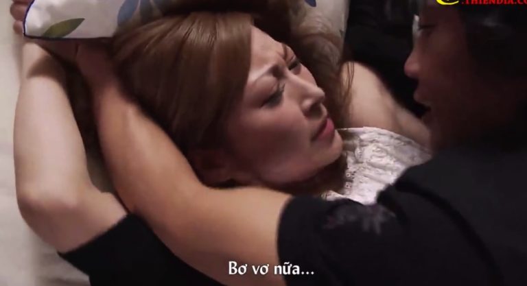 Phim  Sex Cô vợ xinh đẹp và anh Nhân viên bảo hiểm Việt Sub