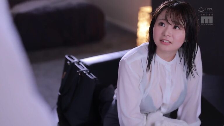 Phim  Sex Cơn mưa to bất ngờ cùng đêm định mệnh với cô đồng nghiệp vú to