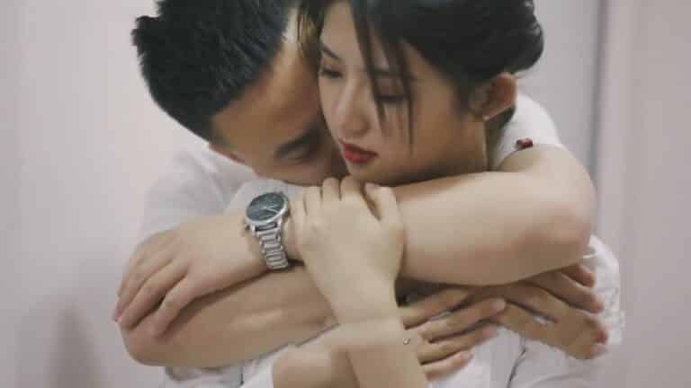 Phim  Sex Địt em gái giận chồng lúc nữa đêm đi dạo