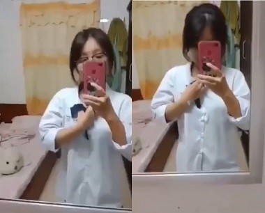 Phim  Sex Nữ sinh dâm vạch vú gửi bạn học