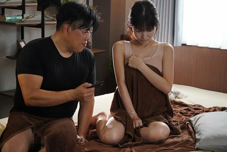 Phim  Sex Sự sung sướng tuyệt vời ngại ngùng của cô vợ trẻ khi lần đầu đi massage kích dục