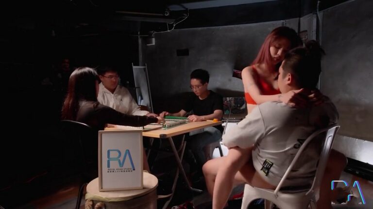 Phim  Sex Thua mạc chược quá nhiều, chị hàng xóm có chồng dùng thân xác trả nợ